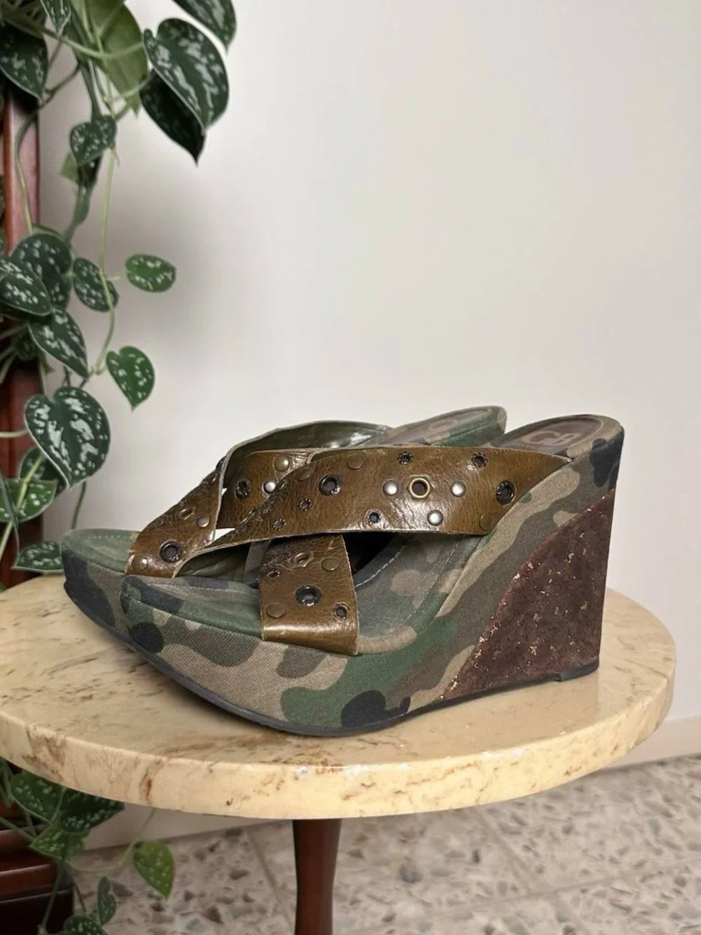 Vintage early 2000s studded detail wedge platform camo heels